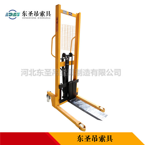 手動(dòng)式堆高車使用液壓系統(tǒng)###關(guān)重要--河北東圣吊索具制造有限公司--液壓堆高車|手動(dòng)叉車|小型攪拌機(jī)|石材夾具